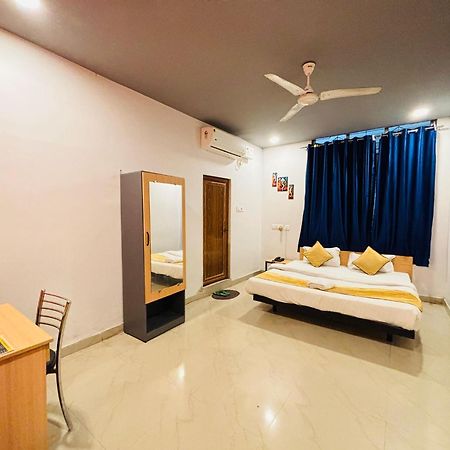 Hotel Aditya Palace 古瓦哈提 外观 照片