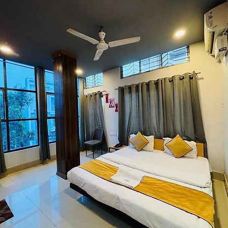 Hotel Aditya Palace 古瓦哈提 外观 照片